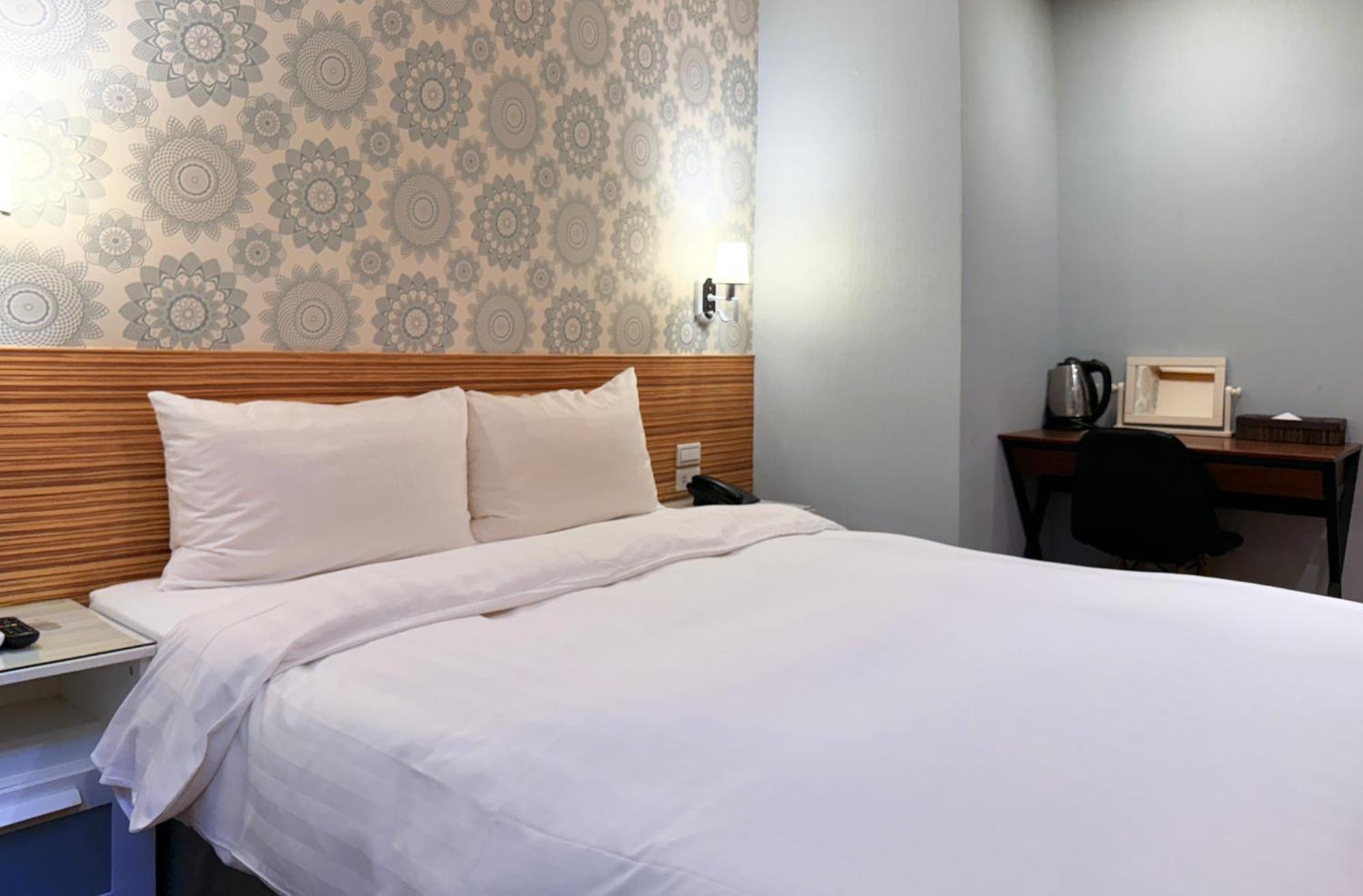 泊居旅店 Oursinn Hotel Тайбэй Экстерьер фото