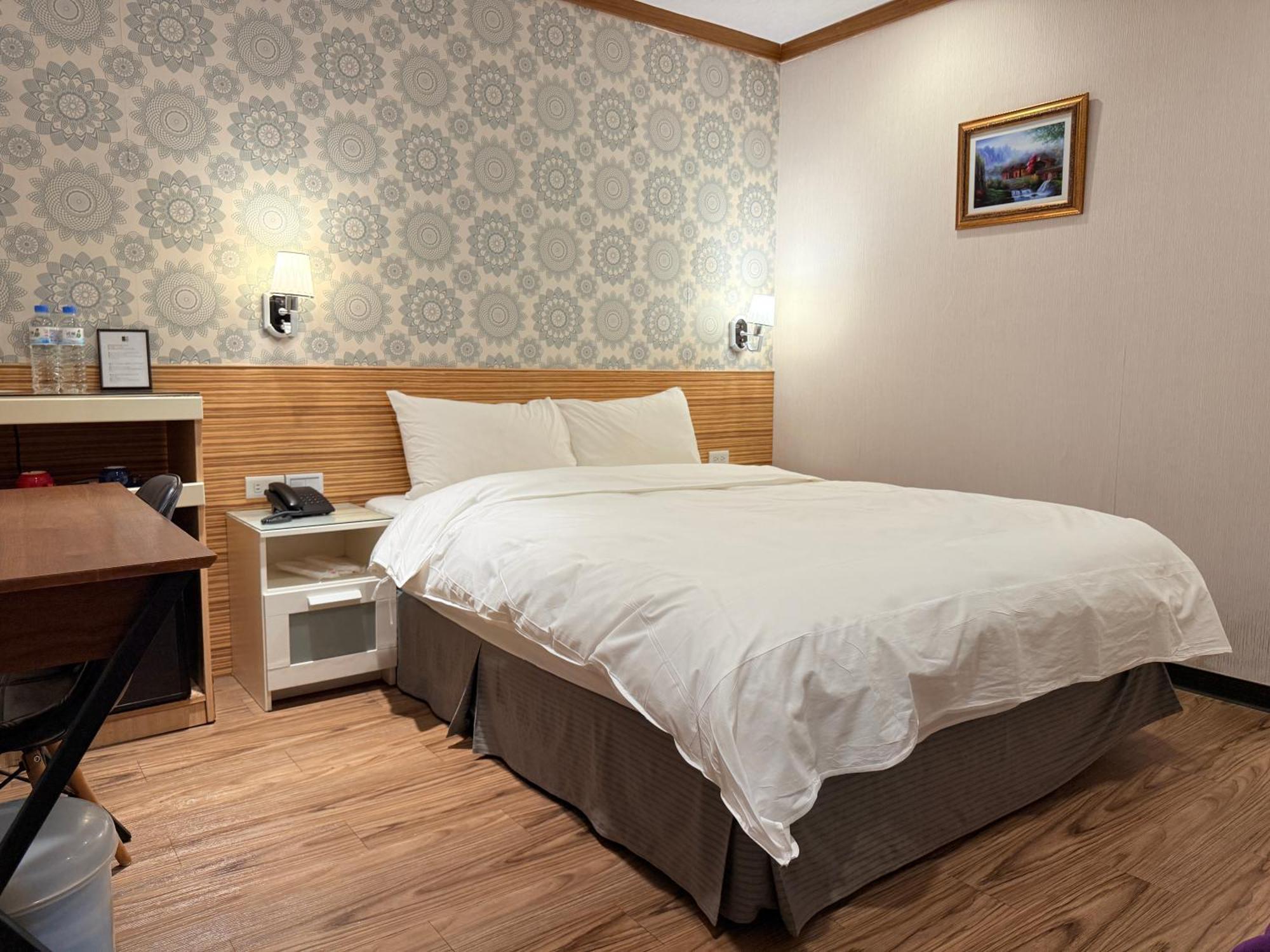 泊居旅店 Oursinn Hotel Тайбэй Экстерьер фото