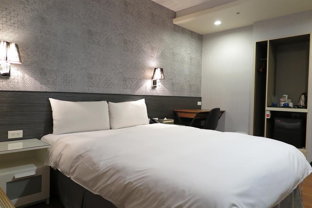 泊居旅店 Oursinn Hotel Тайбэй Экстерьер фото