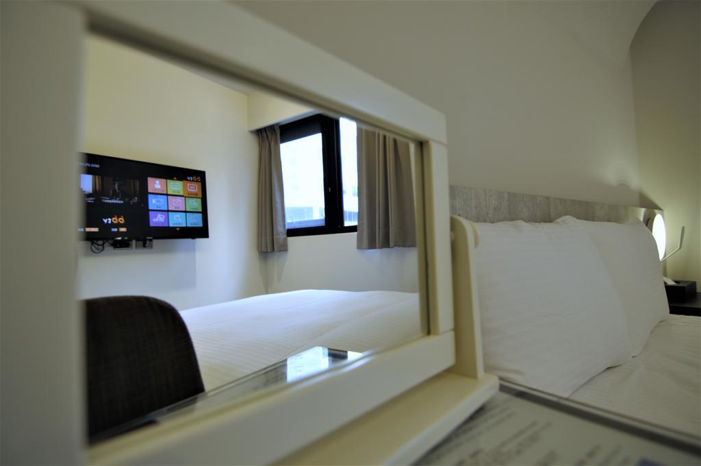 泊居旅店 Oursinn Hotel Тайбэй Экстерьер фото